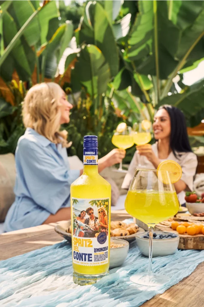 Two people enjoying Spritz Del Conte Lemoncello